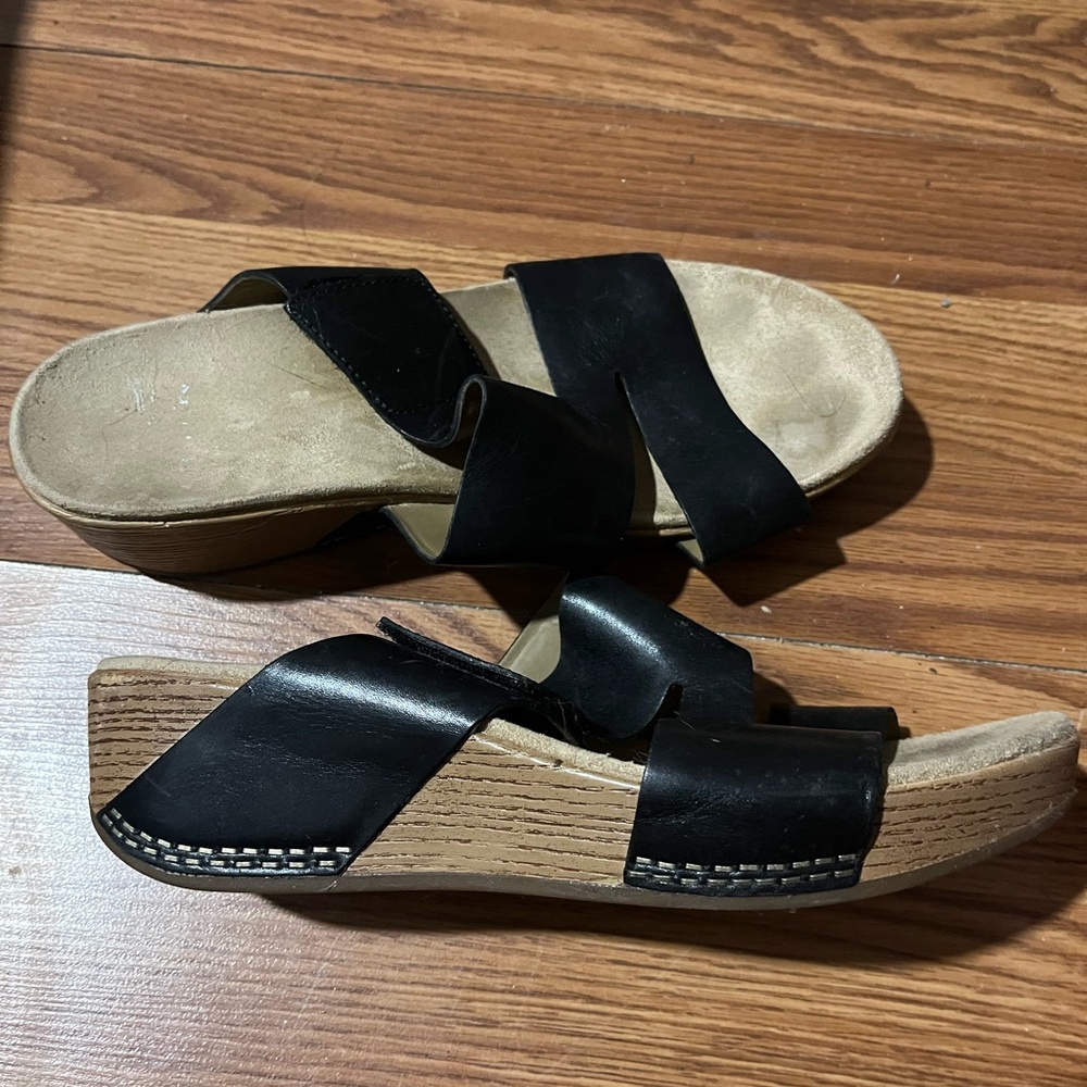 Dansko Women's Black Wedge Velcro Side Close Sandals